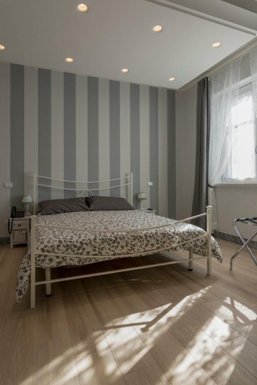 Standard Double or Twin Room,781082541:JPEG